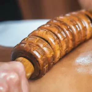 Anticellulite-Maderotherapie